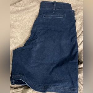 Agile Men’s Denim Flex Fit chino shorts size 32